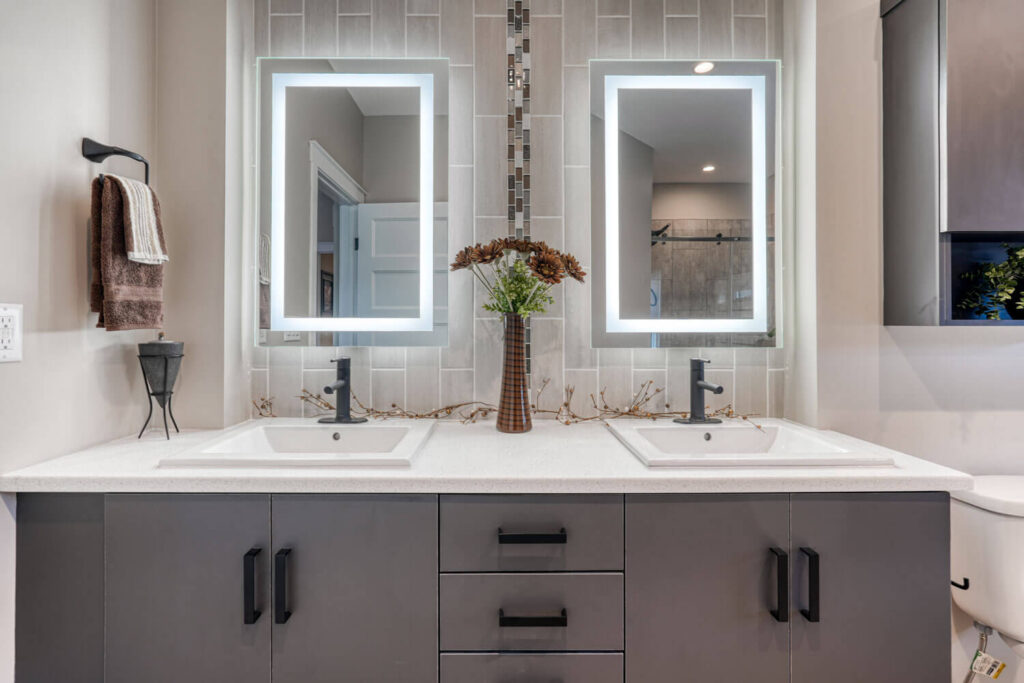 Bathroom with quality countertops and hardware